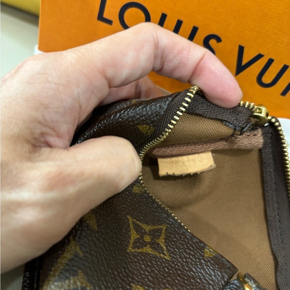 SOLD - Picture 9 of 9